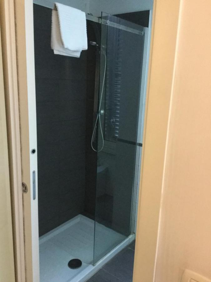 Elle Cavour Guest House Rzym Zewnętrze zdjęcie